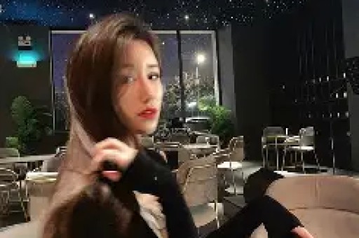 谢娜成都演唱会想看人数超35万艺人跨界为何引争议