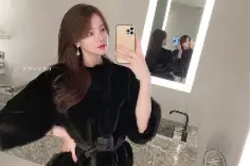 “耍大牌”被富婆贴脸开大口碑下滑是真性情还是低情商？