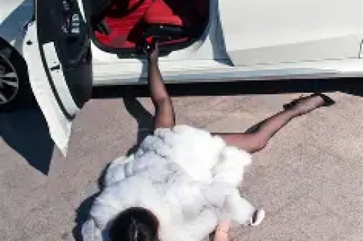 陪睡陪玩只是冰山一角明星曝出的圈中内幕一个比一个荒唐！